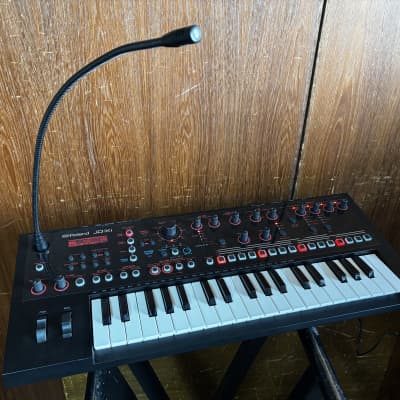 Roland JD-Xi Analog/Digital Synthesizer with Vocoder