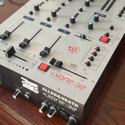 Allen & Heath XONE:32 UK SILVER image 4