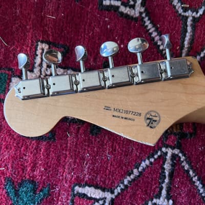 MJT / Fender Stratocaster 2015-2021 - Daphne Blue Nitro image 13