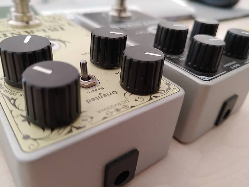 Donner Vintaverb + Island Delay Looper (2 pedals) Reverb