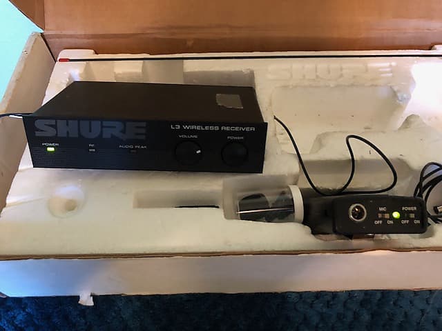 Shure L Series Wireless Microphone System