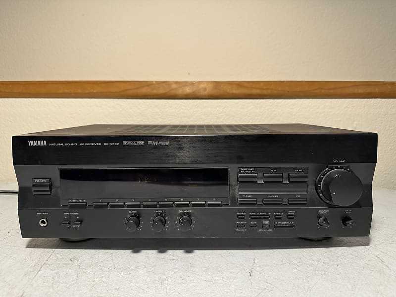 Yamaha RX-V392 Receiver HiFi Stereo 5.1 Channel Home Audio Phono Audiophile image 1