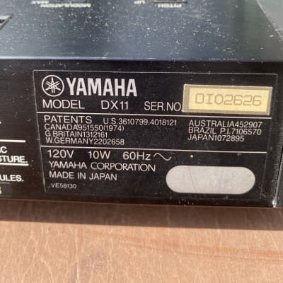 Yamaha DX11 Programmable Algorithm Synthesizer 1988 - Black image 4