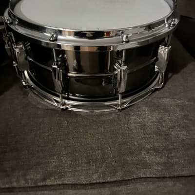 Ludwig Black Beauty 6.5”x14” snare drum with COLISEUM twin channel  DIE CAST top Hoop image 3