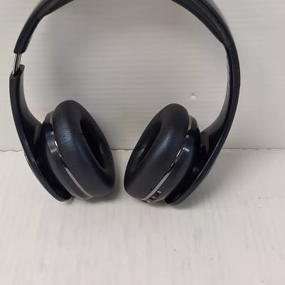 Samsung Level On image 2