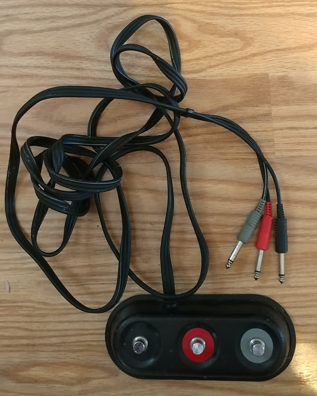 Roland FS-3 foot switch for Jazz Chorus JC 120 amp. Terrific