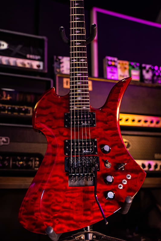 BC Rich モッキンバードst B.C.Rich Mockingbird ST Trans Red Ebony Fingerboard w/Soft