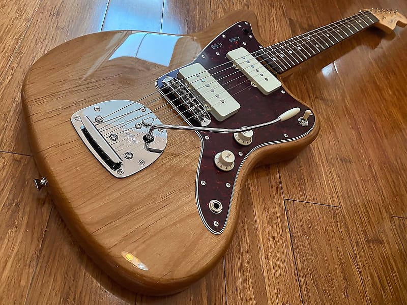 Fender Ltd 2021 Traditional 60s Jazzmaster FSR Walnut Mint w