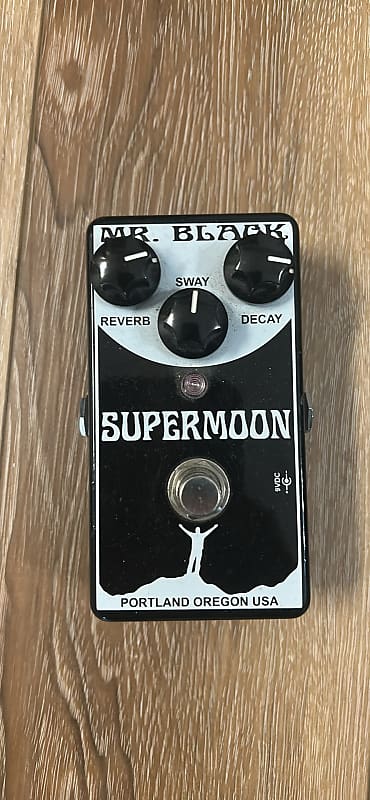 Mr. Black SUPERMOON