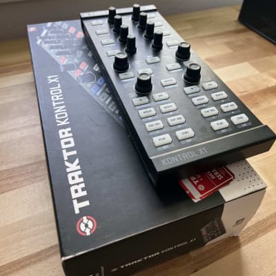 Native Instruments Traktor Kontrol X1 | Reverb