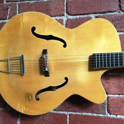 Hoyer Expo Archtop Guitar - 1962 image 3
