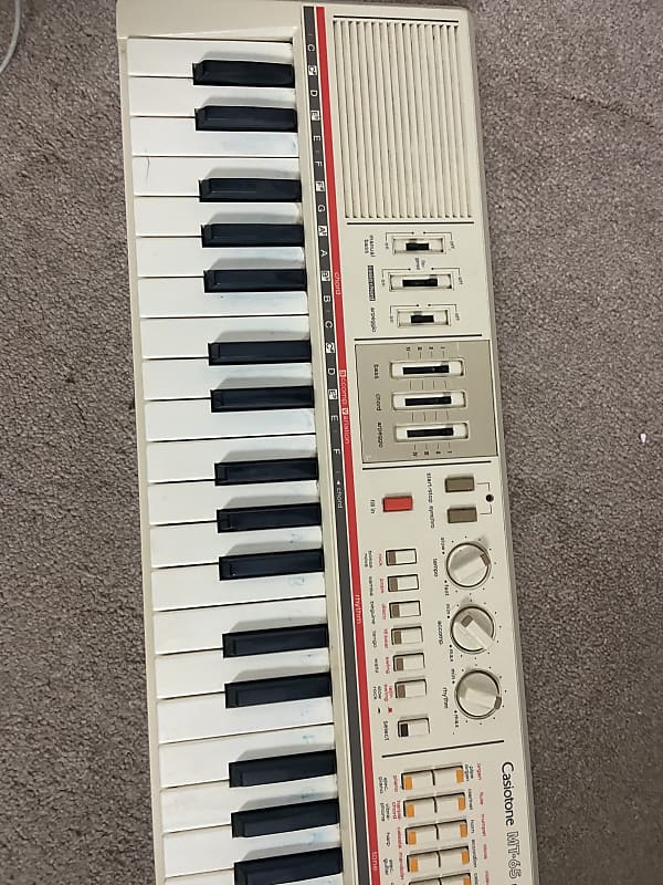 Casio MT-65 Casiotone 49-Key Synthesizer | Reverb