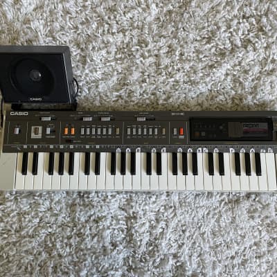 Casio MT-800 Casiotone 49-Key Synthesizer 1980s - White / Black