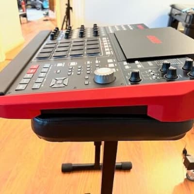 Akai Professional MPC X Standalone Sampler and Sequencer including Case and free small Akai Keyboard image 9