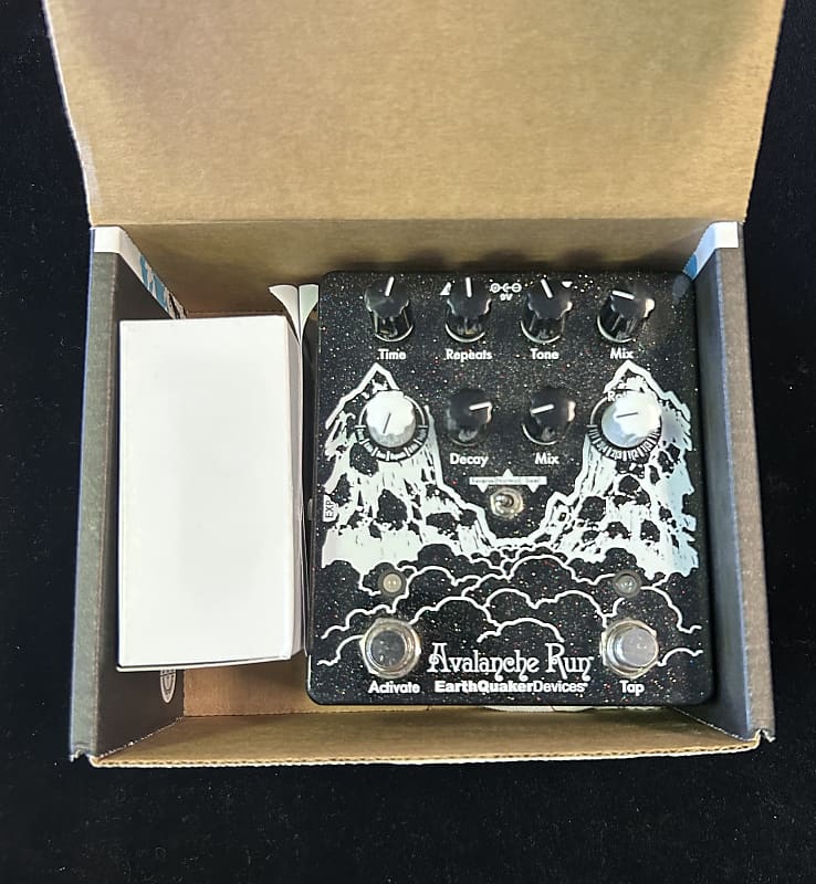 EarthQuaker Devices Avalanche Run Stereo Reverb & Delay with Tap Tempo Limited Edition