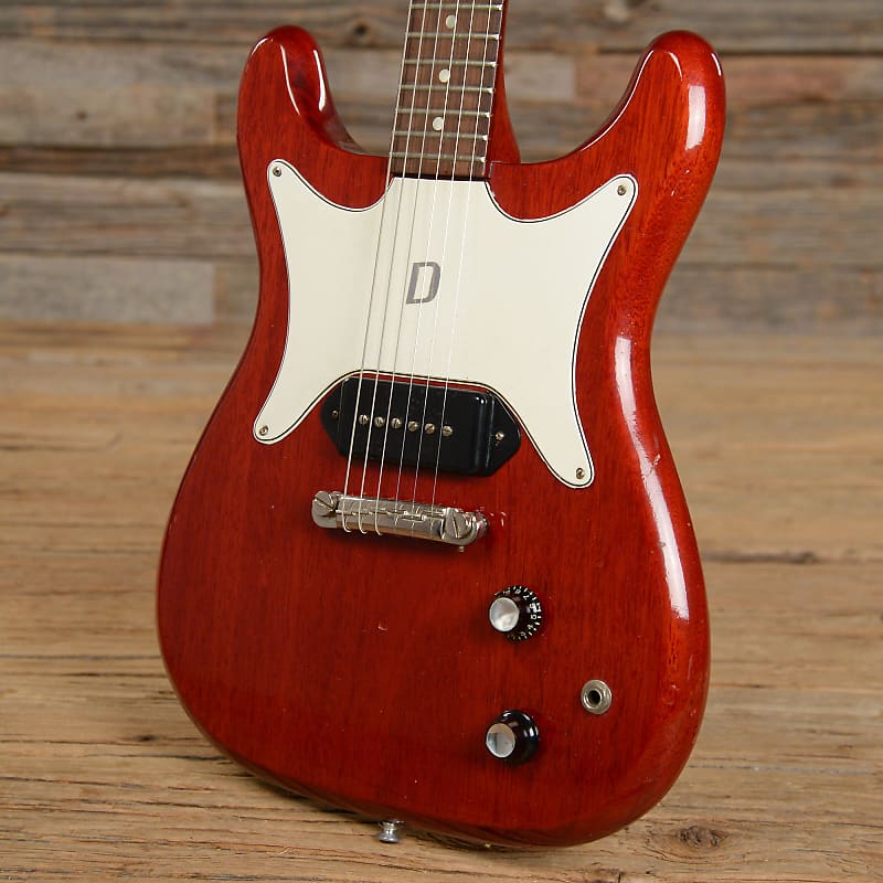 Dwight Coronet image 3