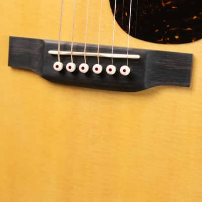 Martin OM-28E Acoustic Guitar with Hardshell Case image 17