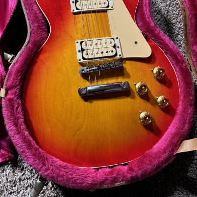 Gibson 2000 Les Paul Classic - Heritage Cherry Sunburst image 11