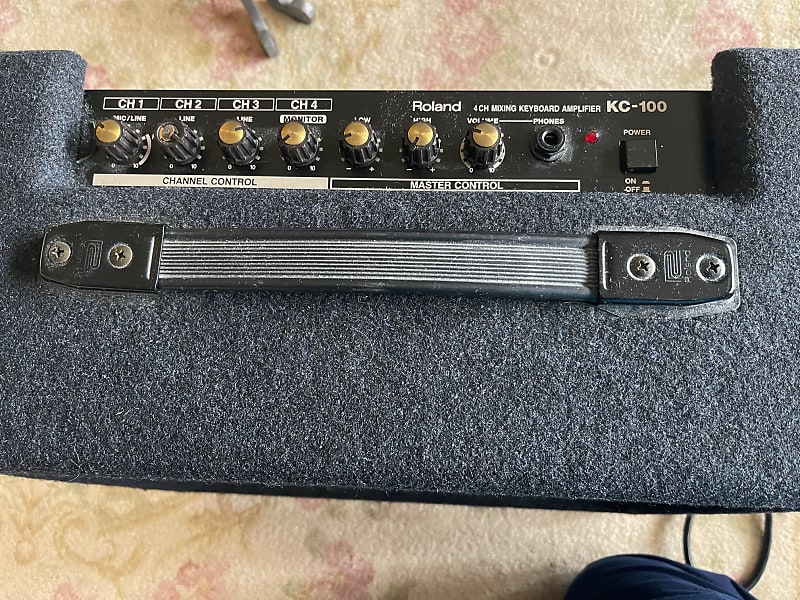 Roland KC-100 4-Channel 60-Watt 1x12