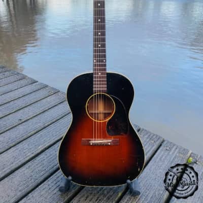 Gibson LG-2 (1947) with nicely aged and warm  sunburst finish! for sale