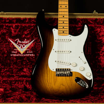 Fender Custom Shop Limited Wildwood 10 70th Anniversary 1954 Stratocaster - NOS image 6
