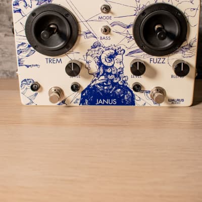 Walrus Audio Janus Fuzz/Tremolo (cod.230NP) for sale