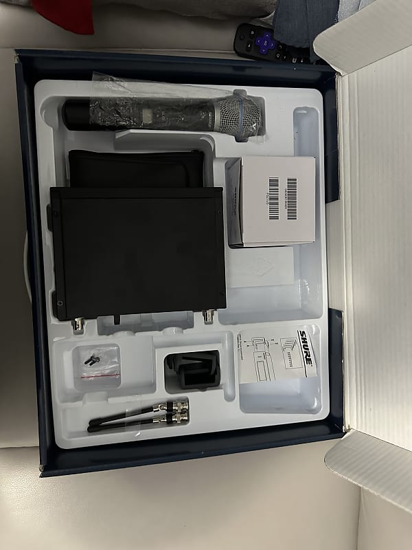 Shure SLX24/BETA87A Handheld Wireless Condenser Microphone Reverb