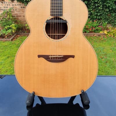 George Lowden Luthier O Style Electro Acoustic Guitar 2002 - Rio/Sitka for sale