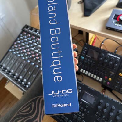Roland JU-06 Boutique Series Digital Synthesizer Sound Module 2015 - Present - Black image 3