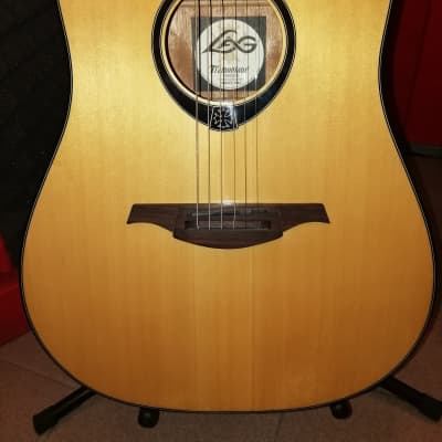 期間限定お買い得商品 |  通販 T66DCE Tramontane LAG Electro Gloss/Natural Cutaway Acoustic ギター