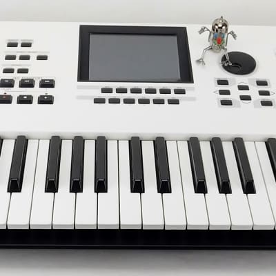 Yamaha Motif XF6 Synthesizer Weiß +1GB RAM +Top Zustand+OVP+ 1,5 Jahre Garantie Bild 1