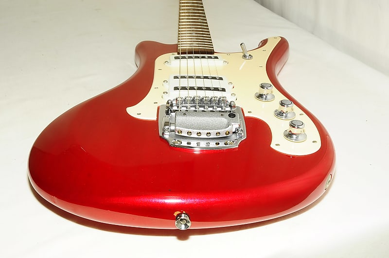YAMAHA SGV300 RED MADE IN JAPAN Electric Guitar Ref No. 5619