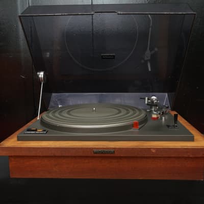 Pioneer PL-31D Vintage Manual Belt Drive Turntable Record Vinyl