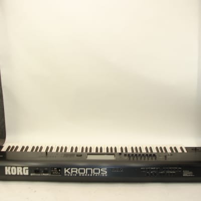 Korg Kronos 88-Key Music Workstation Keyboard image 12