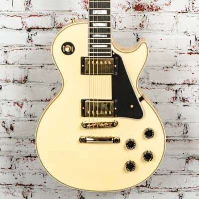 Gibson - Les Paul Custom - Electric Guitar - Light Aged Antique Alpine White - w/ Black Hardshell Case - x2180 image 1
