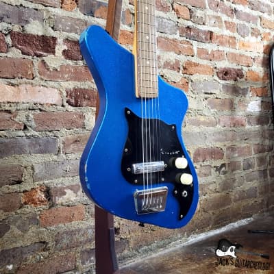 RARE: Alamo Fiesta Electric Guitar (1950s/1960s Blue Flake Finish) image 4
