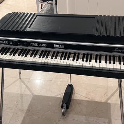 -MINT-  Rhodes Stage 73 mkII (Serviced) with Wooden Keys image 2