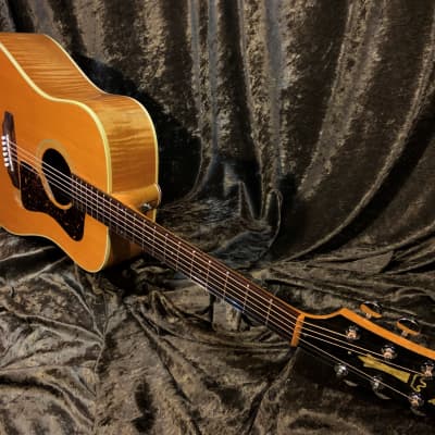 Guild D30 1987 Westerly Rhode Island Built Highly Figured Flame Maple Neck and Body Guild Acoustic image 2
