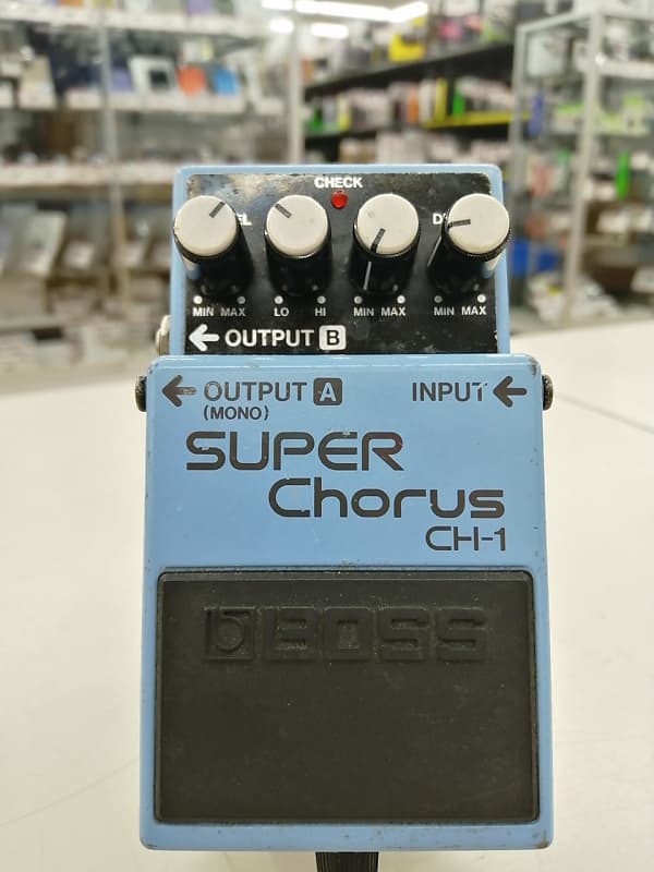 Boss CH-1