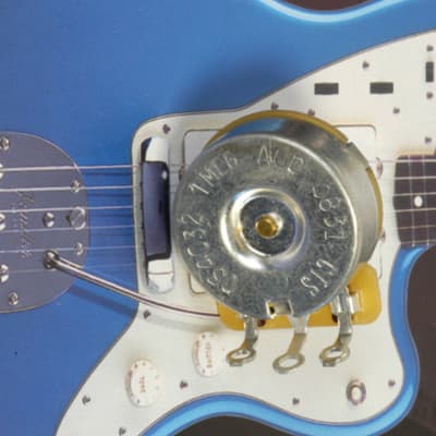Genuine Fender Jazzmaster/Strat 1 Meg Audio Taper Pot, Split Shaft 0054032049 image 2