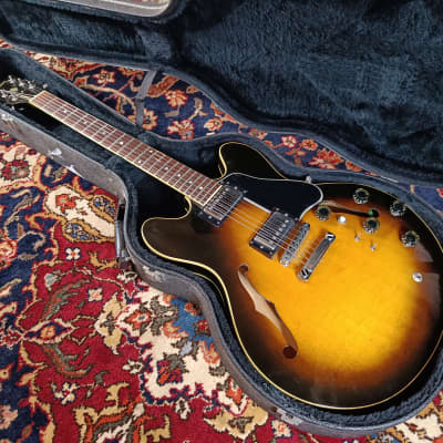 ギター Gibson ES-335 Dot Reissue 2001 2001 Gibson ES-335 Dot Reissue Cherry | Guitar Chimp