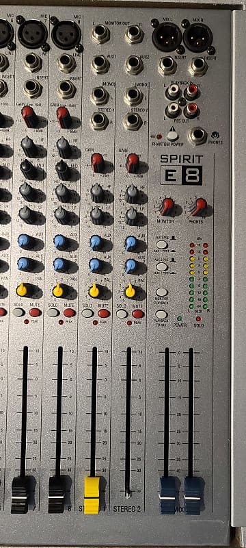 Soundcraft Spirit E8 Analog Mixer