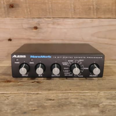 Alesis Nanoverb 18-Bit Digital Effects Processor | Reverb Canada