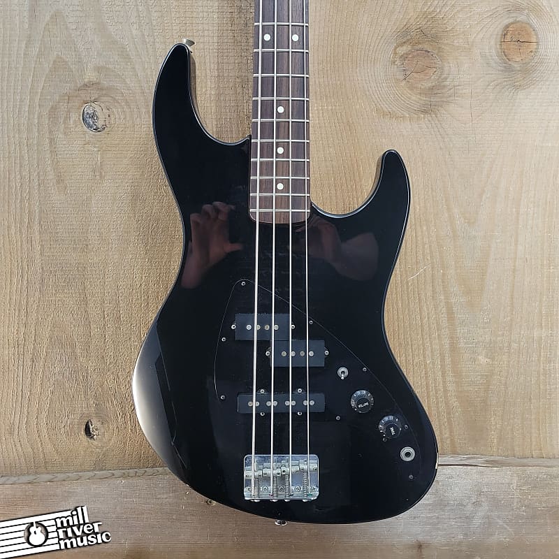 Fender JP-90 USA Electric Bass Black 1990s w/ Roadrunner HSC Used