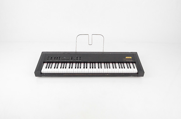 Digital piano 76 weighted keys top