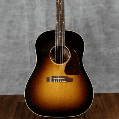 Gibson J-45 Standard 2017 Vintage Sunburst image 2