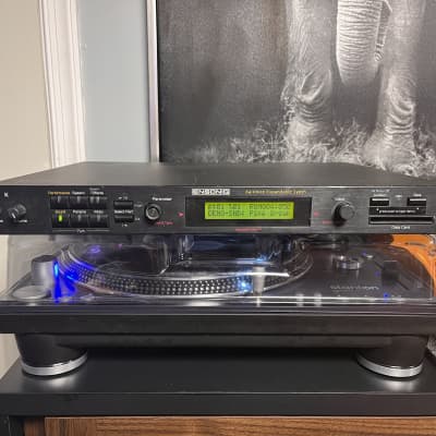 Ensoniq MR Rack ラックマウントシンセサイザー Ensoniq MR Rack 64-Voice Expandable Rackmount Synthesizer