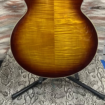 Gibson Byrdland 1971  Sunburst image 4