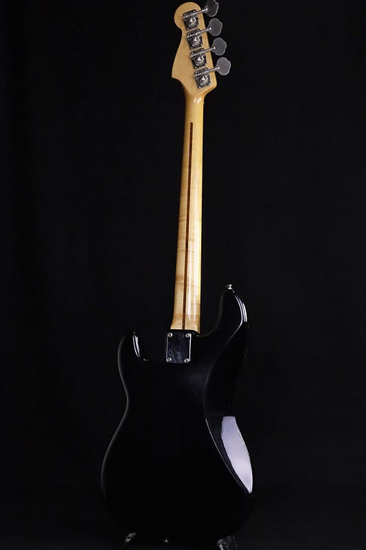 信頼】 Fender Japan PB ベース - www.dubsetshop.com