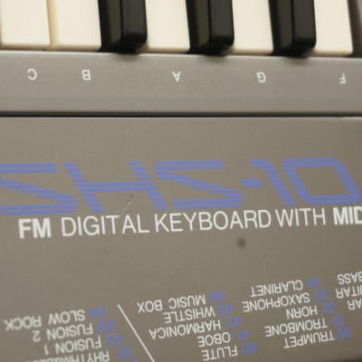 YAMAHA SHS-10 S FM Digital Keyboard With MIDI Keytar Controller w/ Case & Strap image 9